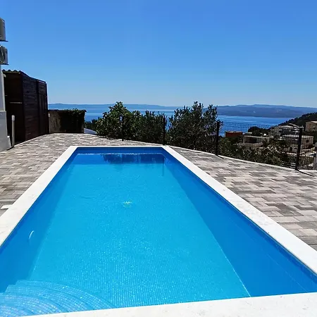 Hill With Private Pool