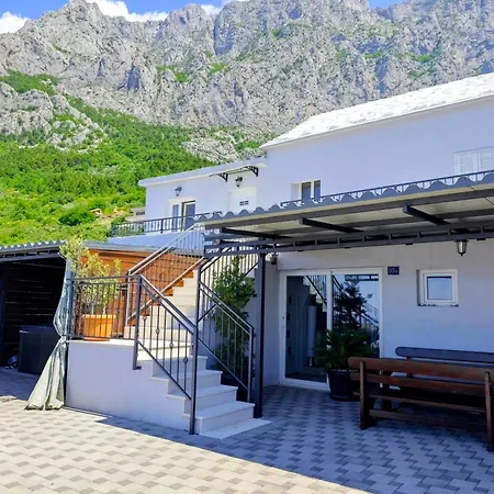Hill - Private Pool & Jacuzzi Villa Makarska