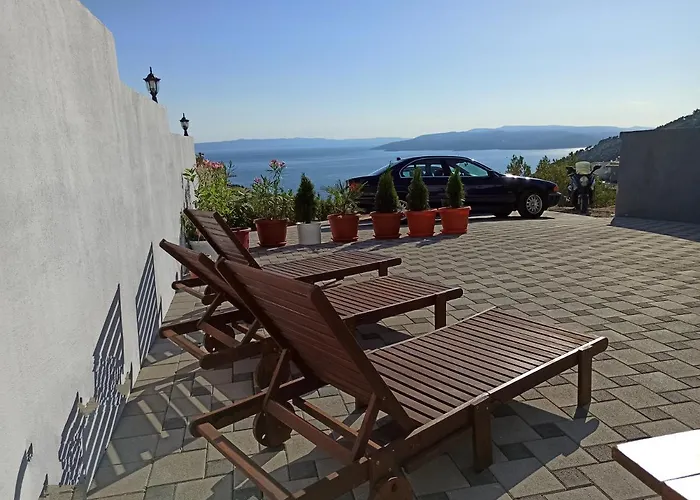 Hill With Private Pool Вилла *