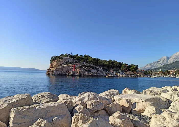 Hill With Private Pool Вилла Макарска