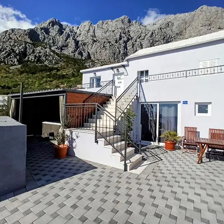 Βίλα Hill With Private Pool *