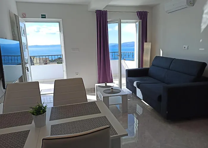 Hill With Private Pool * מאקרסקה