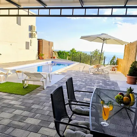 Hill - Private Pool & Jacuzzi Villa Makarska
